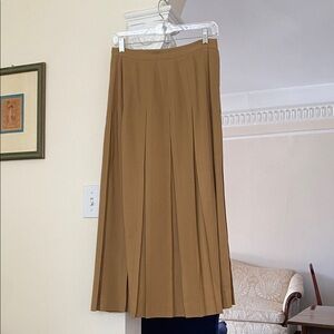 Woolf Brothers Vintage Tan Pleated 100% Wool A-Line Skirt 28” Waist 10